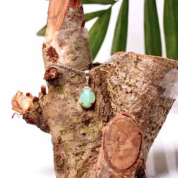 Berceste Model Krizopras Taşı Gümüş Kolye - Küçük Boy