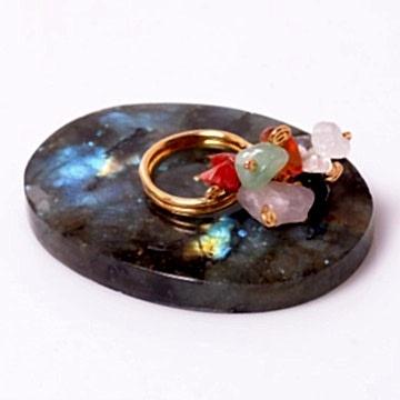 Çakra Taşlarından Salkım Yüzük - Ayarlamalı ( Altın Renkli )