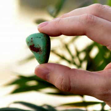 Krizopras Taşı Kütle