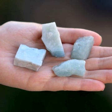 Küçük Boy Ham Akuamarin Taşı Kütle