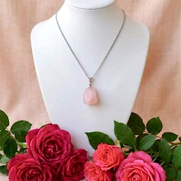 Pembe Kuvars Taşı Şekilsiz Kolye