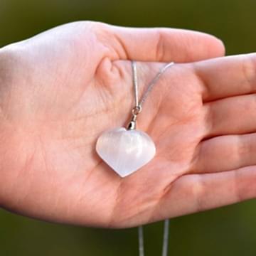 Selenit Taşı Kolye - Kalp Şeklinde