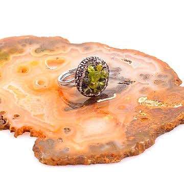 Zebercet Taşı Ayarlamalı Yüzük - Peridot Taşı